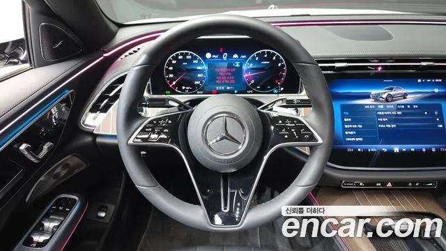 Mercedes-Benz E-Class 2025 — фото 13