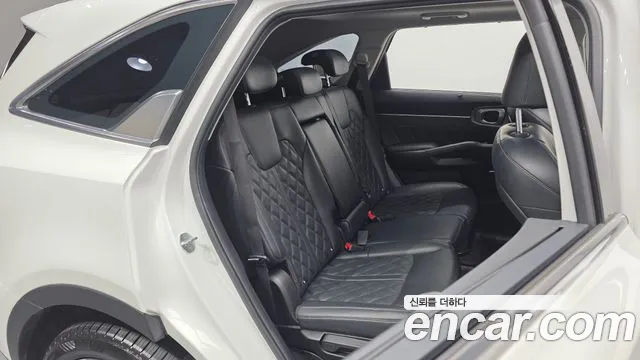 Kia Sorento 2023 — фото 12