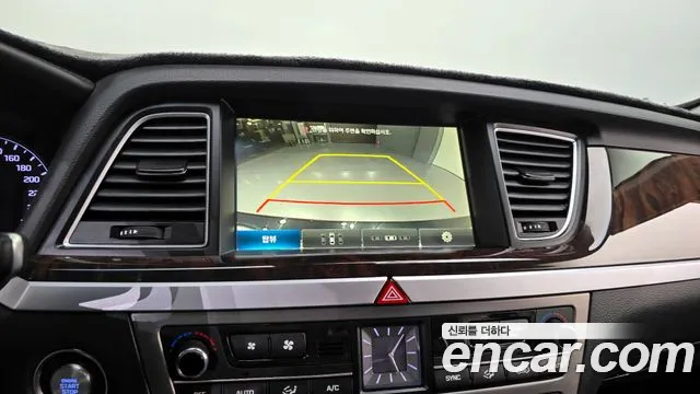 Hyundai Genesis 2015 — фото 16