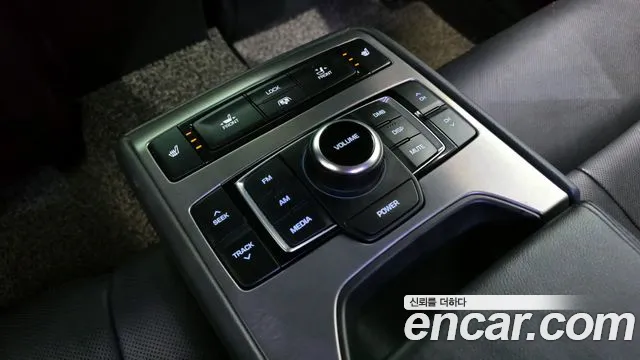 Hyundai Genesis 2015 — фото 17