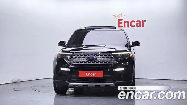 Ford Explorer 2020 — фото 3