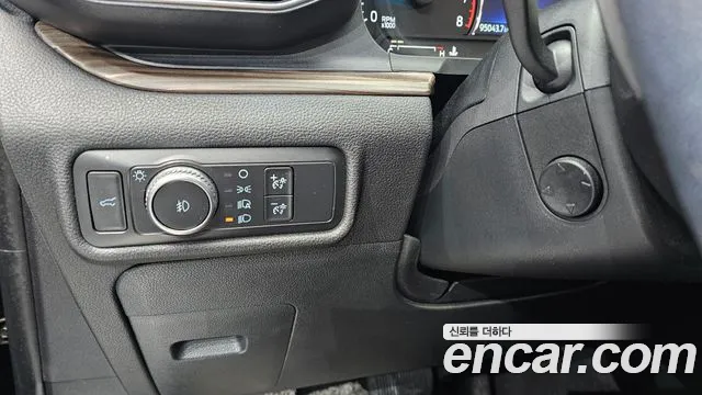 Ford Explorer 2020 — фото 17