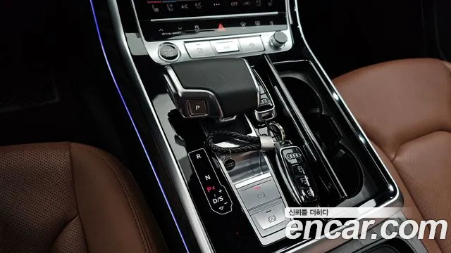 Audi Q7 2021 — фото 9