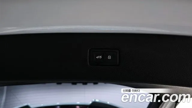 Audi Q7 2021 — фото 18