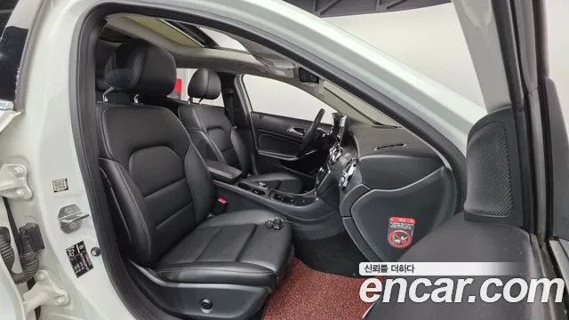 Mercedes-Benz GLA-Class 2018 — фото 10