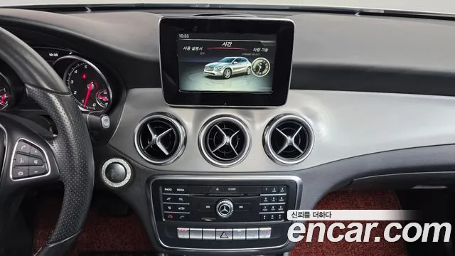 Mercedes-Benz GLA-Class 2018 — фото 16