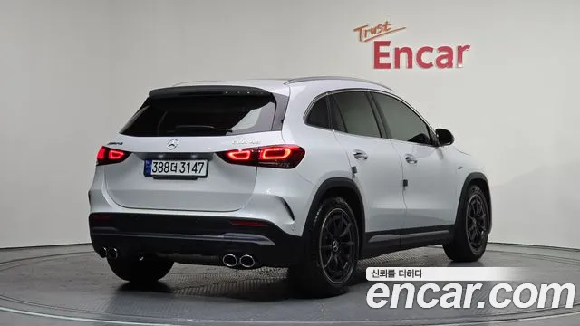 Mercedes-Benz GLA-Class 2023 — фото 2