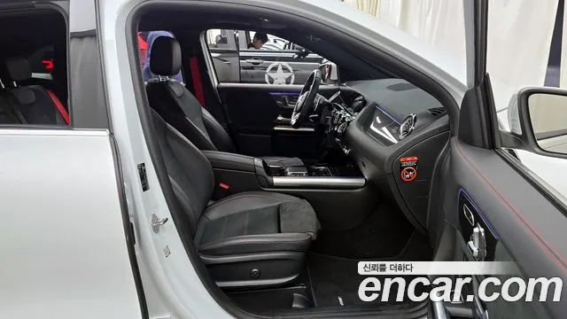 Mercedes-Benz GLA-Class 2023 — фото 11