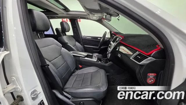 Mercedes-Benz M-class 2015 — фото 10