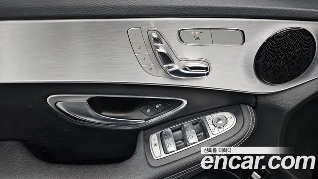 Mercedes-Benz C-Class 2017 — фото 12
