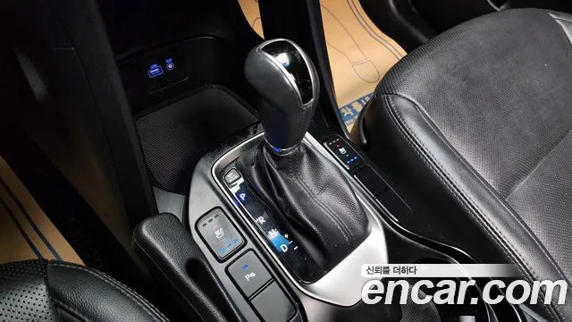 Hyundai Maxcruz 2017 — фото 9