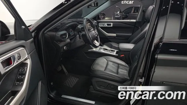 Ford Explorer 2021 — фото 11