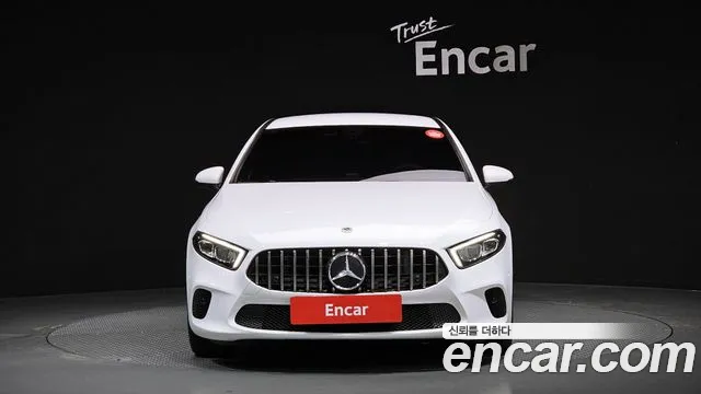 Mercedes-Benz A-Class 2020 — фото 3