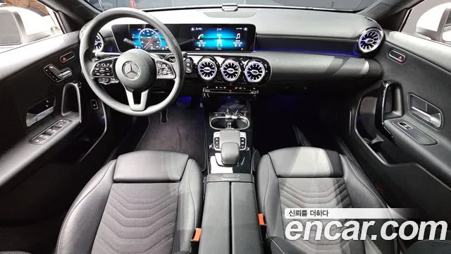 Mercedes-Benz A-Class 2020 — фото 7