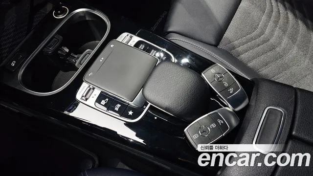 Mercedes-Benz A-Class 2020 — фото 15