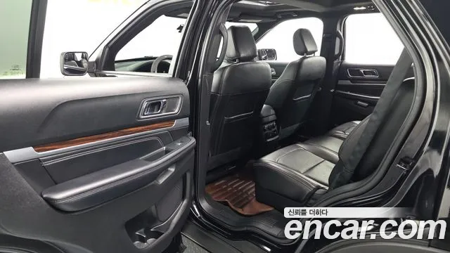 Ford Explorer 2018 — фото 12