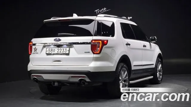 Ford Explorer 2017 — фото 2