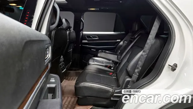 Ford Explorer 2017 — фото 12
