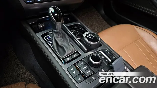 Hyundai Genesis 2016 — фото 9