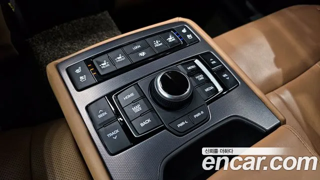 Hyundai Genesis 2016 — фото 17