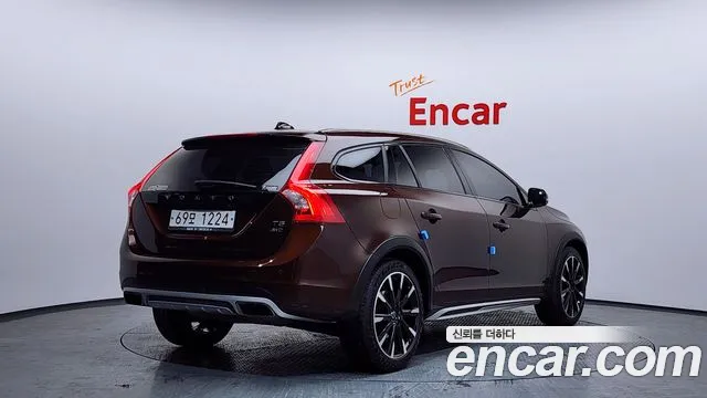 Volvo V60 2016 — фото 2