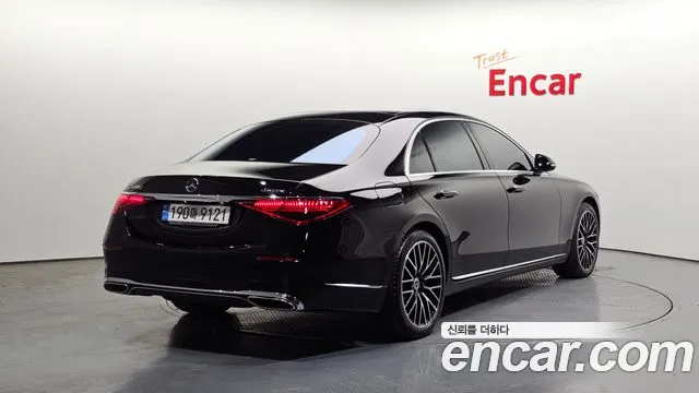Mercedes-Benz S-Class 2023 — фото 2