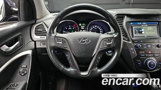 Hyundai Santafe 2016 — фото 12