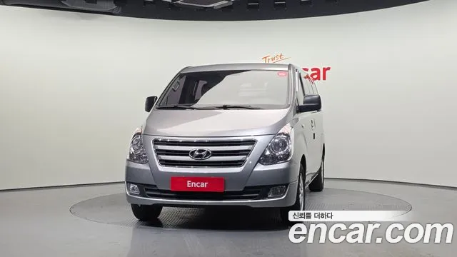 Hyundai Starex 2016 — фото 3