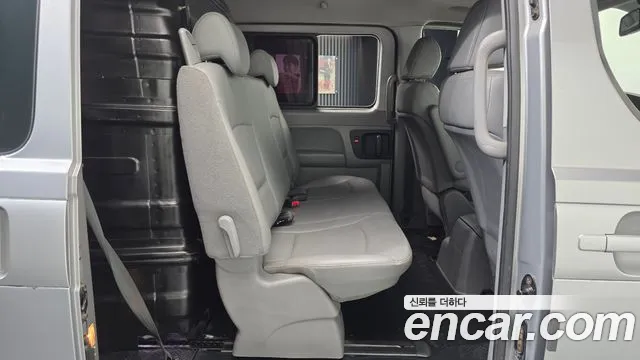 Hyundai Starex 2016 — фото 12