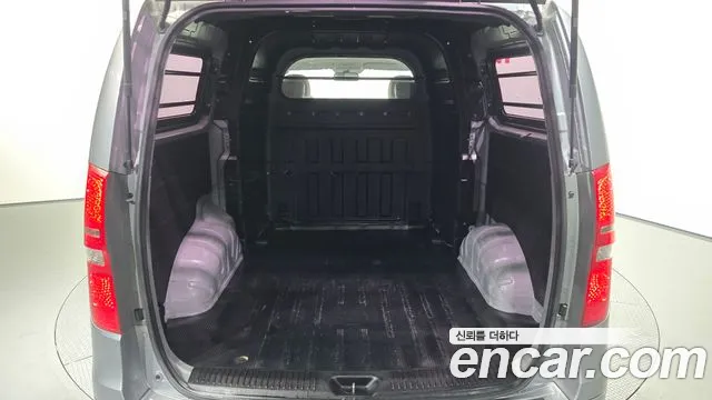 Hyundai Starex 2016 — фото 20
