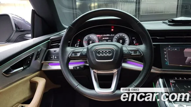 Audi Q8 2021 — фото 13