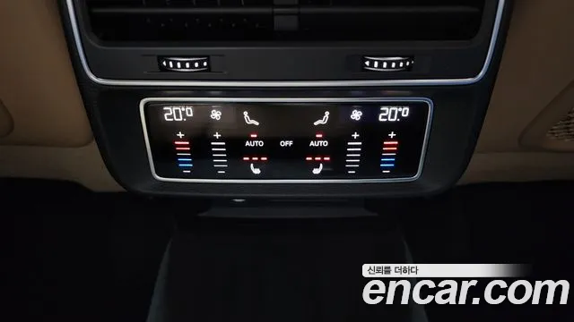 Audi Q8 2021 — фото 19
