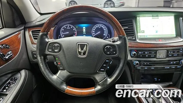 Hyundai Equus 2015 — фото 13
