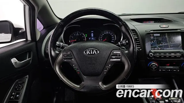Kia K3 2015 — фото 13