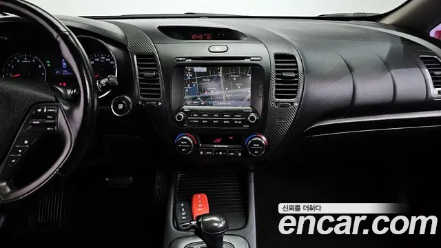 Kia K3 2015 — фото 16