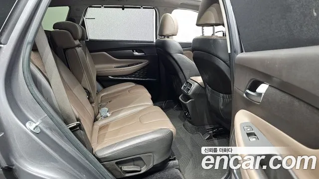 Hyundai Santafe 2019 — фото 11