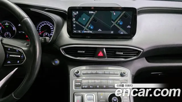 Hyundai Santafe 2022 — фото 17