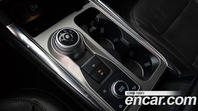 Ford Explorer 2020 — фото 9