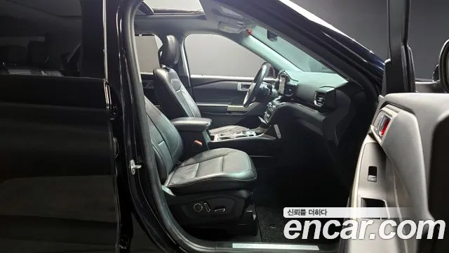 Ford Explorer 2020 — фото 10