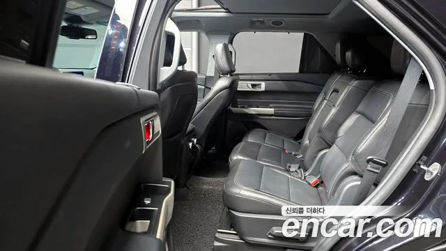 Ford Explorer 2020 — фото 12
