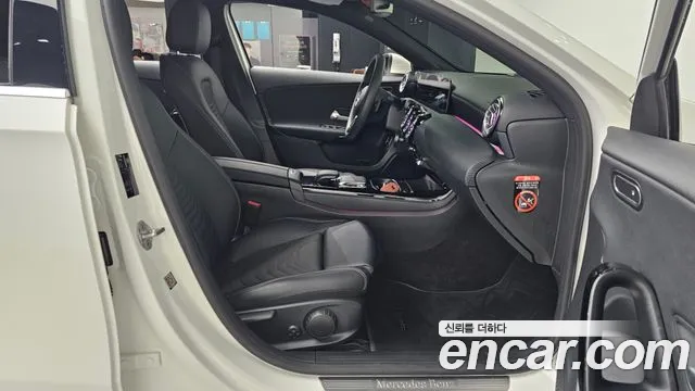 Mercedes-Benz A-Class 2020 — фото 10