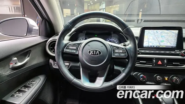 Kia K3 2019 — фото 14
