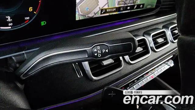 Mercedes-Benz GLS-Class 2023 — фото 8