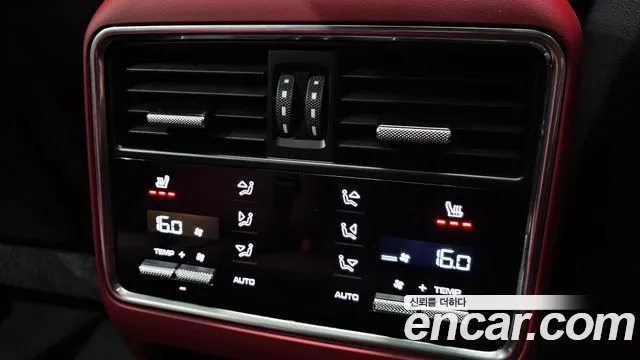 Porsche Cayenne 2023 — фото 18