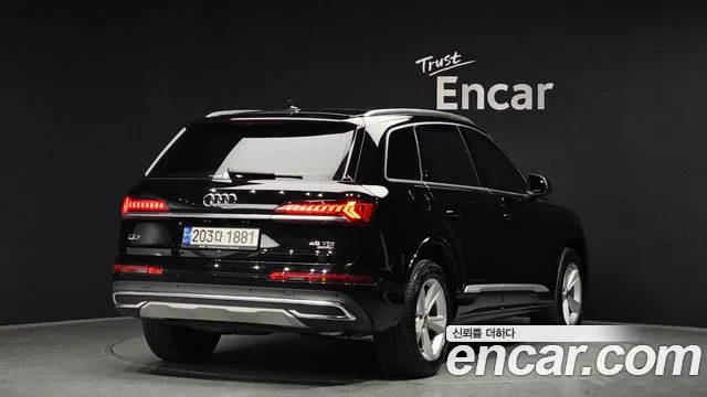 Audi Q7 2022 — фото 2