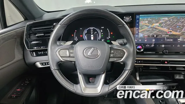 Lexus RX 2024 — фото 13