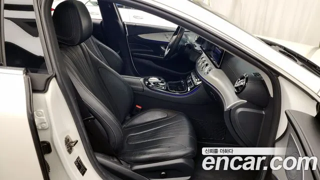 Mercedes-Benz CLS-Class 2019 — фото 11