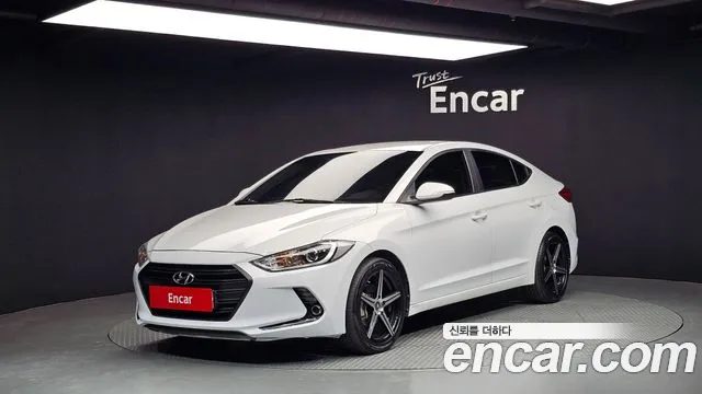 Hyundai AVANTE 2017 — фото 1