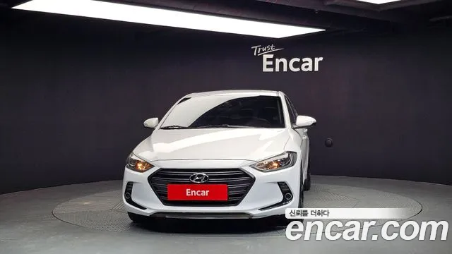 Hyundai AVANTE 2017 — фото 3
