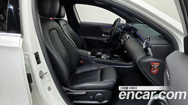 Mercedes-Benz A-Class 2021 — фото 12